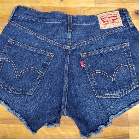 Levi's 501 Button Up Fly Shorts - Picture 10 of 10